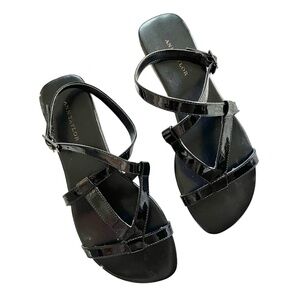 Ann Taylor Roma Gladiator Sandal Black Patent Leather Flat Size 6